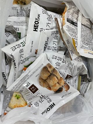 굽네몰 [굽네] 소스가 맛있는 닭가슴살 슬라이스 4종 — 5점을 준 리뷰어가 2021년 4월 올린 사용 사진