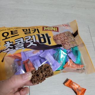 델리스 오트 밀키 초콜릿 바 — 5점을 준 리뷰어가 2022년 4월 올린 사용 사진