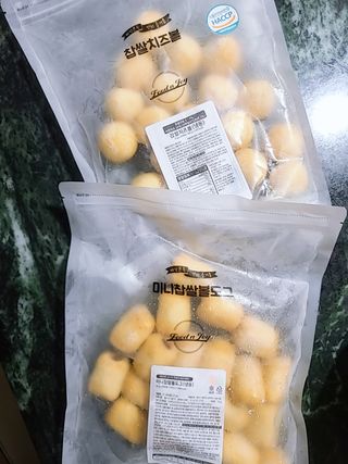 Dog&Ball 독앤볼 [Dog&Ball] 미니찹쌀볼도그 찹쌀치즈볼 — 5점을 준 리뷰어가 2021년 9월 올린 사용 사진
