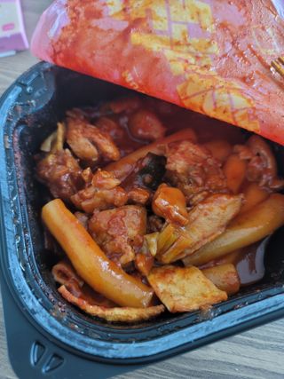 한성기업 무볼레 닭떡볶이+해물떡볶이 2종 세트 — 4점을 준 리뷰어가 2021년 10월 올린 사용 사진