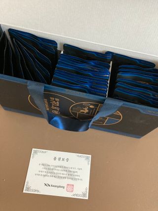 광동생활건강 [광동] 바르게 만든 녹용, 광동정녹청 30포. — 4.5점을 준 리뷰어가 2023년 2월 올린 사용 사진