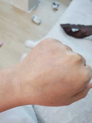 달리프 갈락토미세스 베러 퍼퓸 바디로션 로즈머스크 — 5점을 준 리뷰어가 2021년 2월 올린 사용 사진