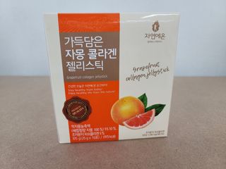 자연에온 핑크 자몽 착즙 100mL 10개입 1BOX +가 득담은 자몽 콜라겐 젤리스틱 1BOX — 3.5점을 준 리뷰어가 2021년 6월 올린 사용 사진