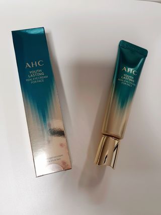 [NEW 탄력유턴 아이크림] AHC 유스 래스팅 리얼 아이크림 포 페이스 — 5점을 준 리뷰어가 2021년 3월 올린 사용 사진