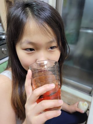 [바이윙클] 페르시아 유기농 석류 착즙주스 750ml 2병 + 선물박스 세트 — 5점을 준 리뷰어가 2022년 3월 올린 사용 사진