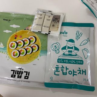 해풀잎 누구나 김밥*1ea [(혼합야채 35g *1ea,  김밥김 (5g, 5ea),  양념간장 (6g, 5ea), 참기름(5g, 2ea)] — 5점을 준 리뷰어가 2022년 7월 올린 사용 사진