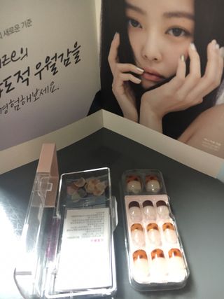데싱디바 매직프레스 가을신상 숏 스퀘어_3종 중 택1 — 5점을 준 리뷰어가 2021년 9월 올린 사용 사진