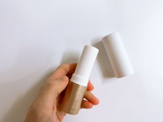 [사가수] 민감피부를 위한 진정 항산화 안티에이징, 더사가오브수 효혜윤 보태니컬 에너지 아이포올 스틱 — 5점을 준 리뷰어가 2023년 2월 올린 사용 사진