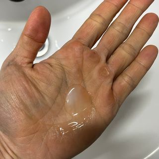 르핸스 퍼포밍 5 샴푸 비반트 포렛/베티버 포그 — 5점을 준 리뷰어가 2022년 11월 올린 사용 사진