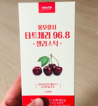 미스비 몽모랑시 타트체리 96.8 젤리스틱 — 3.5점을 준 리뷰어가 2021년 2월 올린 사용 사진
