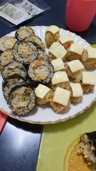 해풀잎 누구나 김밥*1ea [(혼합야채 35g *1ea,  김밥김 (5g, 5ea),  양념간장 (6g, 5ea), 참기름(5g, 2ea)] — 4.5점을 준 리뷰어가 2022년 7월 올린 사용 사진