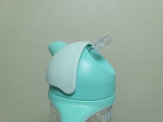 유비맘 트라이탄 코니빨대컵_컬러 랜덤 발송 — 4점을 준 리뷰어가 2021년 1월 올린 사용 사진