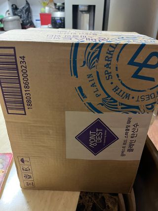 몽베스트 Montbest with Sparkling water Plain 20병 — 5점을 준 리뷰어가 2022년 5월 올린 사용 사진