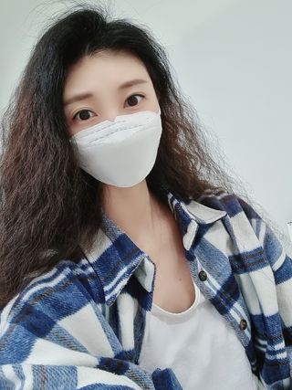 데일리브레스황사마스크KF94대형 데일리브레스 황사방역마스크 KF94 대형 — 4.5점을 준 리뷰어가 2021년 4월 올린 사용 사진