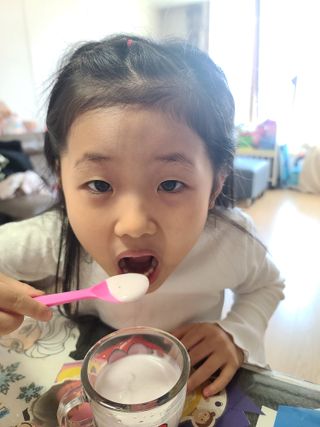 숲골 임실치즈마을 프로바이오 요거트 450ml 2개 — 5점을 준 리뷰어가 2021년 10월 올린 사용 사진
