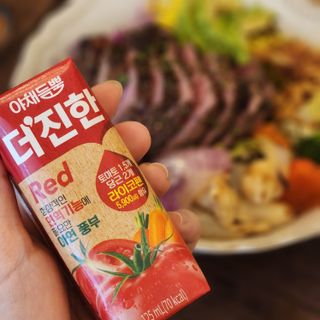 [롯데칠성] 야채듬뿍 더'진한 [롯데칠성] 야채는 이제 COLORFULL! 야채듬뿍  더 진한 레드 4개 +퍼플 4개 (총 8개) — 4점을 준 리뷰어가 2023년 6월 올린 사용 사진