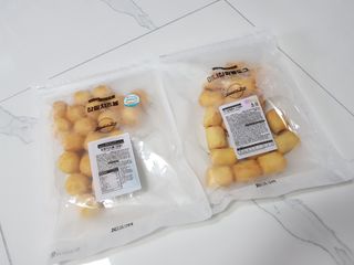 Dog&Ball 독앤볼 [Dog&Ball] 미니찹쌀볼도그 찹쌀치즈볼 — 5점을 준 리뷰어가 2021년 8월 올린 사용 사진