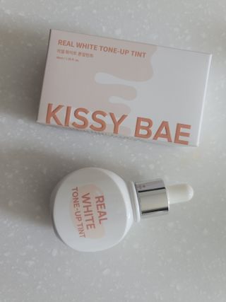 KISSY BAE 키시베이 키시베이 리얼화이트 톤업틴트 — 5점을 준 리뷰어가 2021년 7월 올린 사용 사진