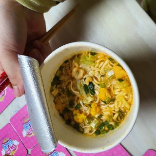 NISSIN 닛신 컵누들  4종 - 씨푸드오리지날, 씨푸드 스파이시, 씨푸드 커리, 씨푸드 XO소스 — 5점을 준 리뷰어가 2021년 12월 올린 사용 사진