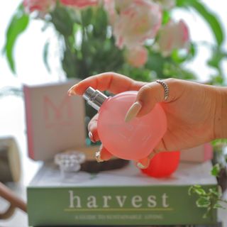 자연스러운 샴푸향이 나는 메블릭퍼퓸 케라 50ml +상큼달달한 라즈베리향이 나는 메블릭퍼퓸 라즈베리 50ml — 5점을 준 리뷰어가 2022년 9월 올린 사용 사진