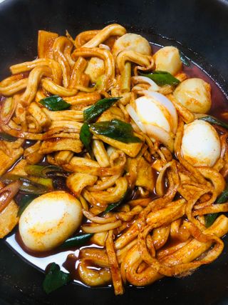 [푸딩팩토리] 즉석누들떡볶이 540g + 대구전통 납작만두 260g — 5점을 준 리뷰어가 2022년 12월 올린 사용 사진