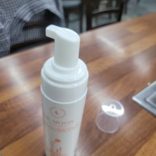 MF프리 [닥터문] 유산균 락토케어 질경초 여성청결제 200ml (폼타입) — 5점을 준 리뷰어가 2022년 6월 올린 사용 사진