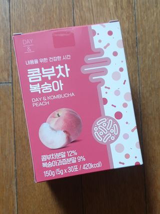 참앤들황토농원 7가지 맛! 탄산 톡톡! 스파클링! 데이앤 콤부차 7종 10포 1박스씩 ★총 7박스★ — 4.5점을 준 리뷰어가 2023년 3월 올린 사용 사진