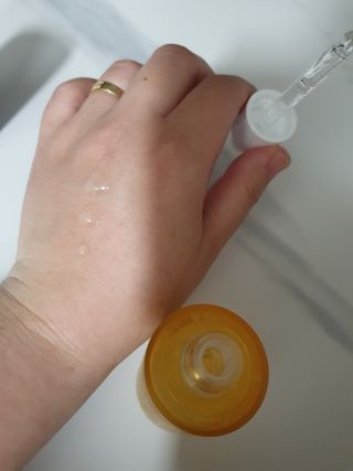 체르엠 스템앤셀 비타민 브라이트닝 에센스 30ml 1개 — 5점을 준 리뷰어가 2022년 4월 올린 사용 사진