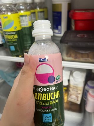 더그레잇티 콤부차 [매일유업] 더그레잇티 44kcal 콤부차 300ml *12개입 (오리지널 6개+베리리치 6개) — 5점을 준 리뷰어가 2023년 8월 올린 사용 사진