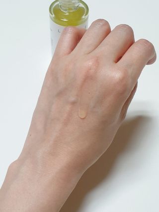 랑벨 비타 에너지 잡티 앰플 50ml 고농축 비타민, 저자극, 수분 촉촉, 미백 앰플 — 4점을 준 리뷰어가 2022년 4월 올린 사용 사진