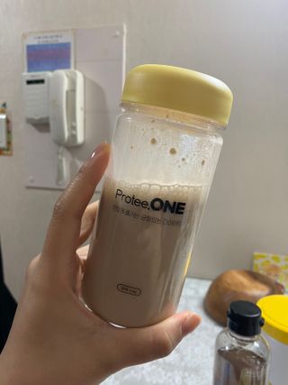 프로티원 단백질쉐이크 곡물맛 2주분 1통+보틀 — 5점을 준 리뷰어가 2021년 4월 올린 사용 사진