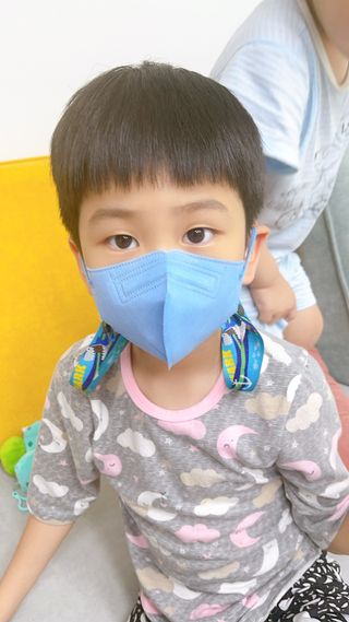 애니가드키즈 라이트 소형 5컬러 각 10매입 [크리미베이지, 코튼핑크, 블루레이크, 페일로즈, 민트그린] — 5점을 준 리뷰어가 2022년 6월 올린 사용 사진