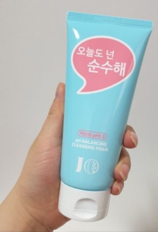 IO 아이오 오늘도 넌 순수해 - 약산성 클렌징폼 — 3점을 준 리뷰어가 2021년 2월 올린 사용 사진