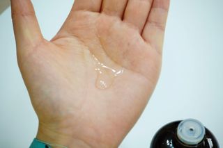스킨큐어 산다화 비타민c 화이트닝 토너 150ml — 5점을 준 리뷰어가 2021년 12월 올린 사용 사진