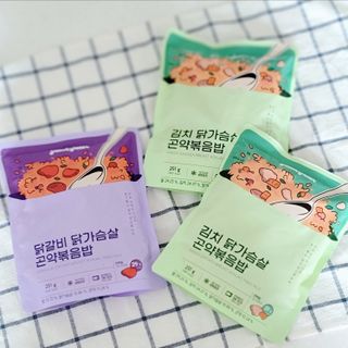 [푸딩팩토리] 요잇조잇 닭갈비 닭가슴살/김치 닭가슴살 곤약볶음밥 2종 (김치볶음밥 2개 닭갈비 볶음밥 1개) — 5점을 준 리뷰어가 2022년 7월 올린 사용 사진