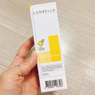 랑벨 비타 에너지 잡티 크림 75ml (피부 속 기미완화크림) — 4.5점을 준 리뷰어가 2022년 5월 올린 사용 사진