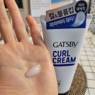 [갸스비] 곱슬 머리부터 파마까지 남자의 컬을 위한 갸스비 컬크림 — 5점을 준 리뷰어가 2021년 5월 올린 사용 사진