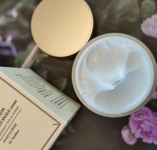 Dr.느루벗 느루벗 링클 솔루션 콘센트레이트 스네일 탄력 달팽이 크림 80g — 4.5점을 준 리뷰어가 2021년 2월 올린 사용 사진