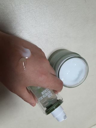 김정문알로에 큐어 큐어 알로에 리프레쉬 젤리 세럼, 큐어 알로에 하이드로 젤리 크림 — 5점을 준 리뷰어가 2021년 3월 올린 사용 사진