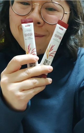 하루 1포로 콜레스테롤, 유산균, 고역가 소화효소까지 한번에 섭취! 다온바이오 홍자임 1개월분(30포) — 5점을 준 리뷰어가 2022년 12월 올린 사용 사진