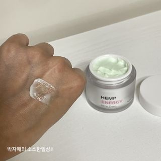 엔디어고 햄프에너지 스킨케어 2종 — 5점을 준 리뷰어가 2022년 10월 올린 사용 사진
