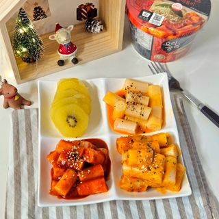 프리 [요리궁리] 타입 B (매콤,치즈,매콤까르보) 꽃떡볶이 6개입 세트 — 5점을 준 리뷰어가 2024년 12월 올린 사용 사진