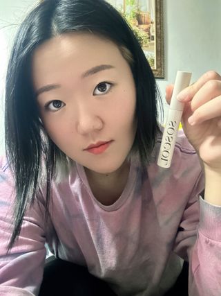 더소설 소설 블랙아이래쉬 세럼 10g(SOSEOL BLACK EYELASH SERUM 10g) — 5점을 준 리뷰어가 2023년 12월 올린 사용 사진