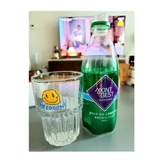 몽베스트 Montbest with Sparkling water Plain 20병 — 4점을 준 리뷰어가 2022년 12월 올린 사용 사진