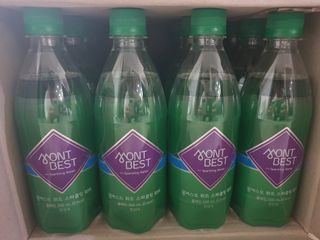 몽베스트 Montbest with Sparkling water Plain 20병 — 5점을 준 리뷰어가 2021년 11월 올린 사용 사진