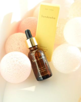 스킨큐어 산다화 비타민c 화이트닝 에센스 30ml — 5점을 준 리뷰어가 2023년 12월 올린 사용 사진