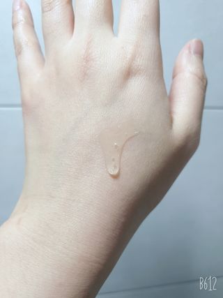 mom e 맘이 내추럴 베이비 케어 샴푸앤바스+로션 — 4.5점을 준 리뷰어가 2021년 1월 올린 사용 사진
