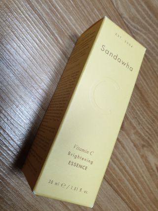 스킨큐어 산다화 비타민c 화이트닝 에센스 30ml — 5점을 준 리뷰어가 2023년 12월 올린 사용 사진