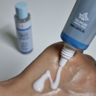 조아산코스메틱 승비 에센스 프리아포 오리엔탈 허브 크림 + 승비 에센스 프리아포 오리엔탈 허브 스킨 SET — 5점을 준 리뷰어가 2022년 5월 올린 사용 사진