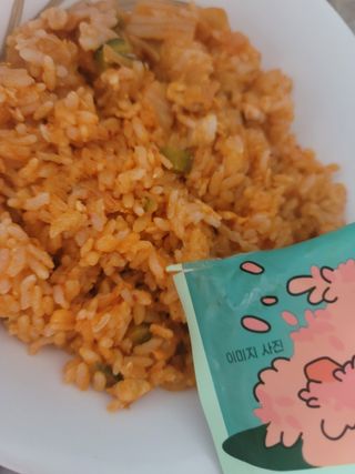 [푸딩팩토리] 요잇조잇 닭갈비 닭가슴살/김치 닭가슴살 곤약볶음밥 2종 (김치볶음밥 2개 닭갈비 볶음밥 1개) — 5점을 준 리뷰어가 2022년 8월 올린 사용 사진